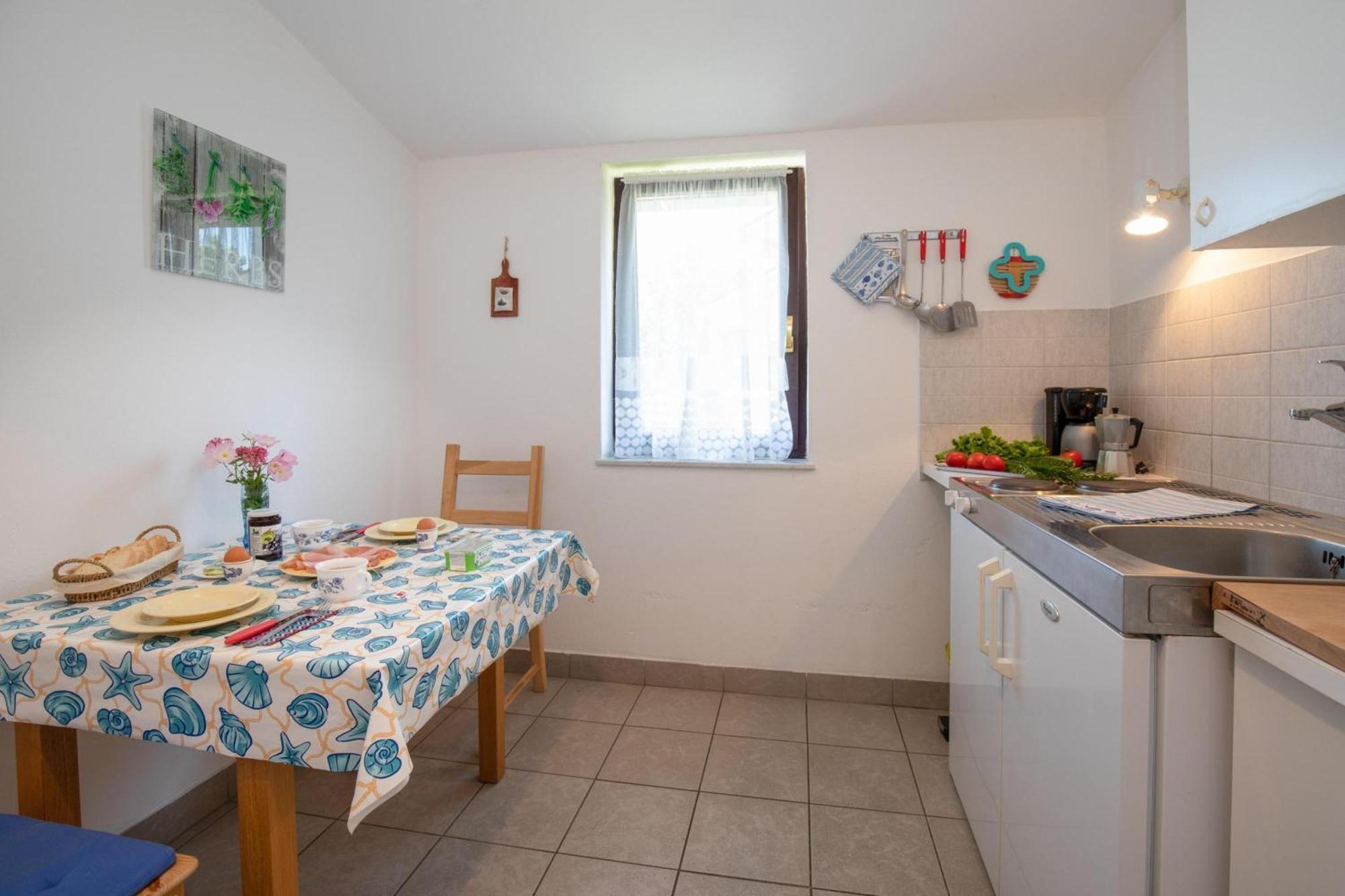 Apartments Brankica Island - Happy Rentals Вантачичі Екстер'єр фото