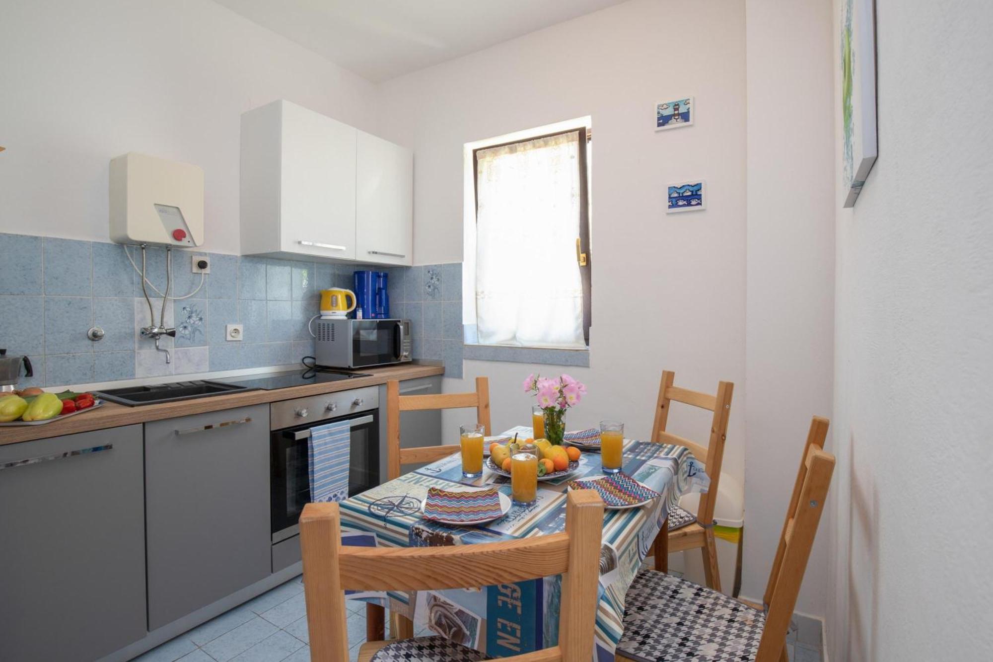 Apartments Brankica Island - Happy Rentals Вантачичі Екстер'єр фото