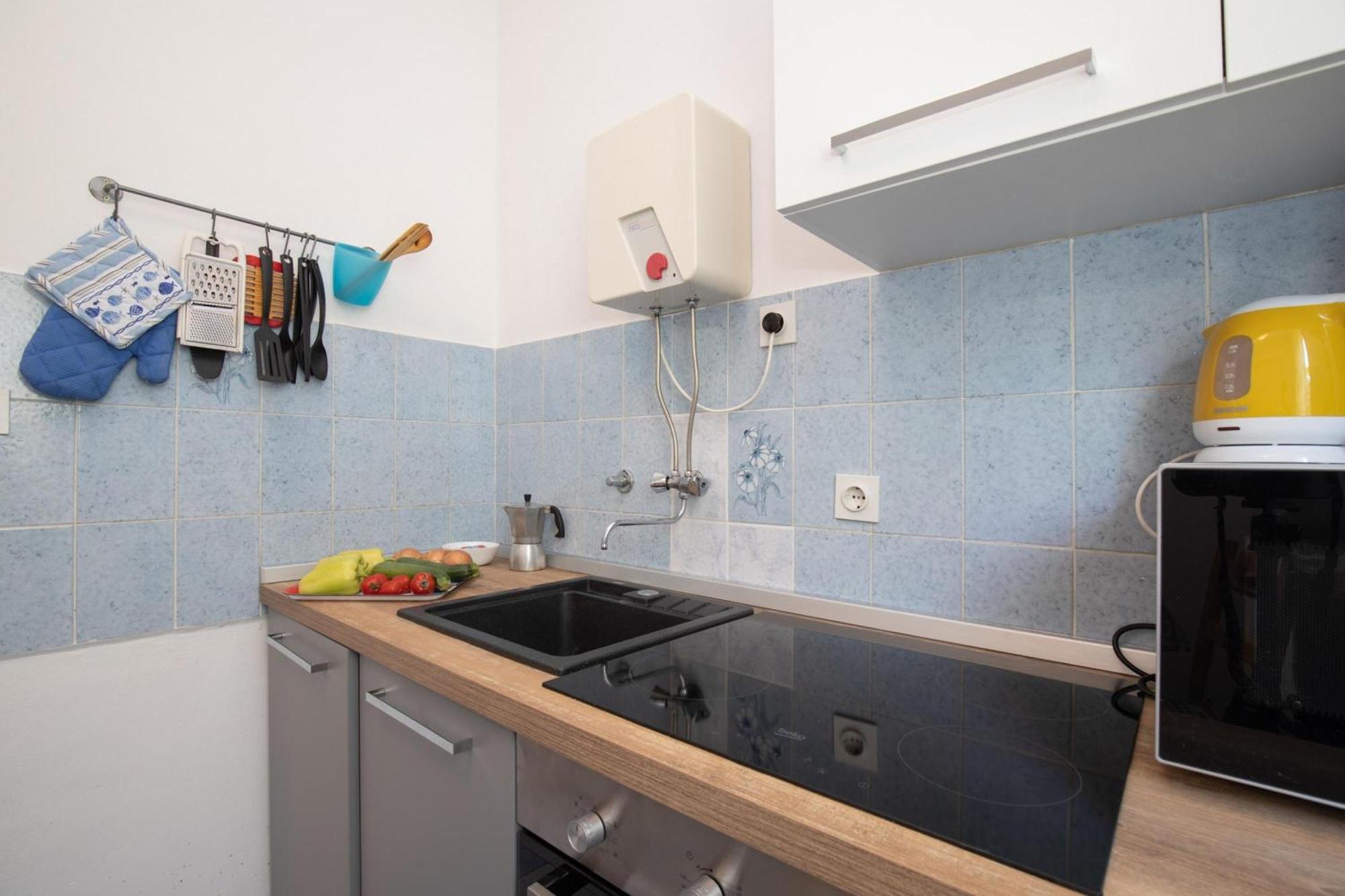 Apartments Brankica Island - Happy Rentals Вантачичі Екстер'єр фото