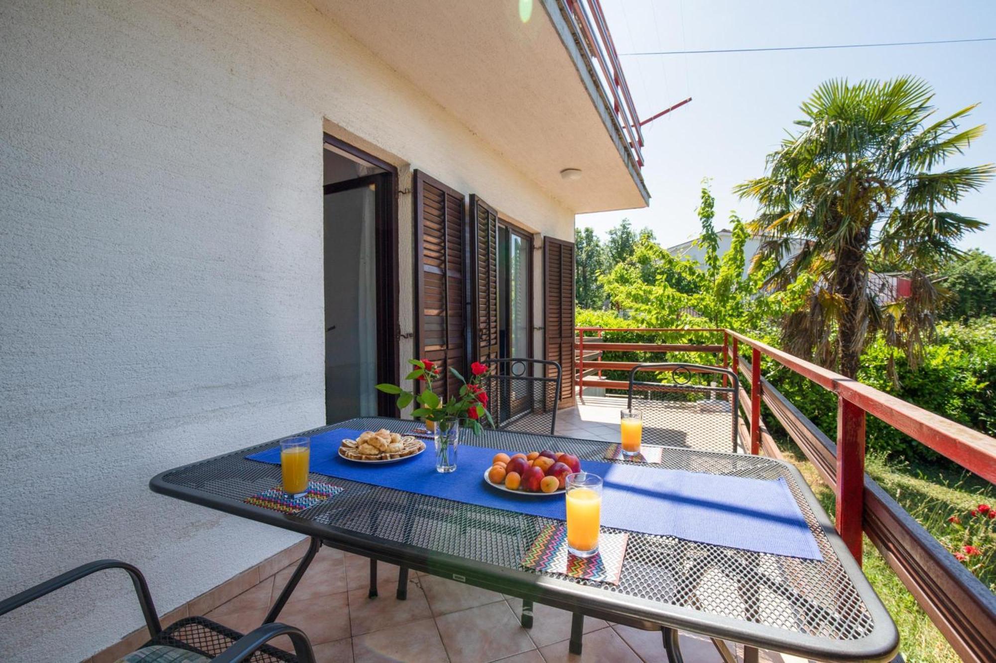 Apartments Brankica Island - Happy Rentals Вантачичі Екстер'єр фото