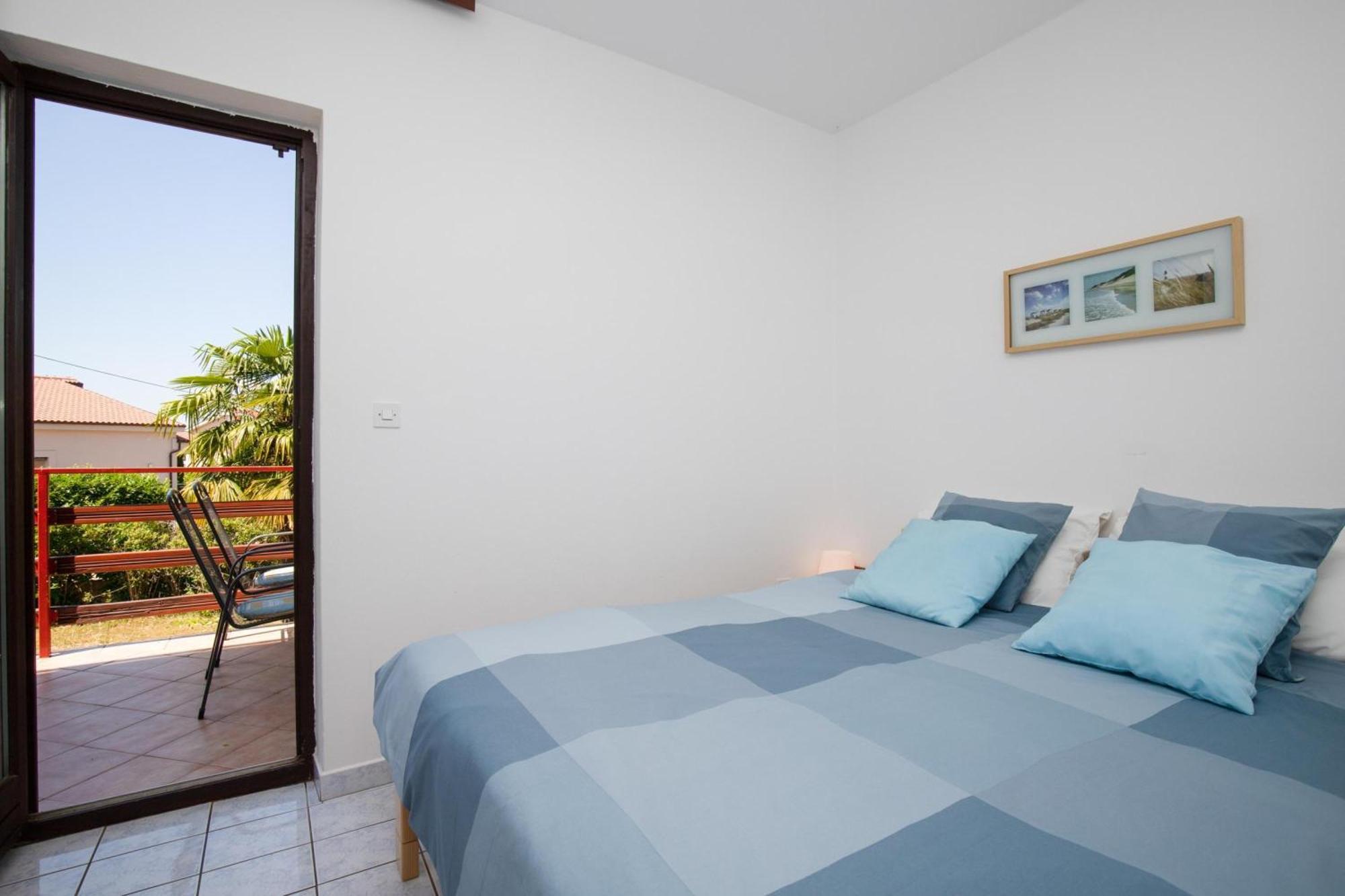 Apartments Brankica Island - Happy Rentals Вантачичі Екстер'єр фото